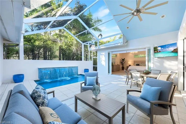 2100  Curtis  ST, Naples, FL 34112