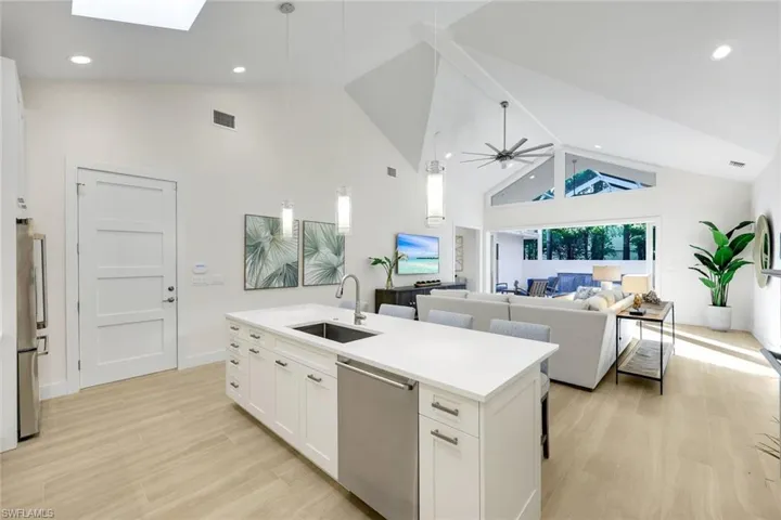 2100  Curtis  ST, Naples, FL 34112