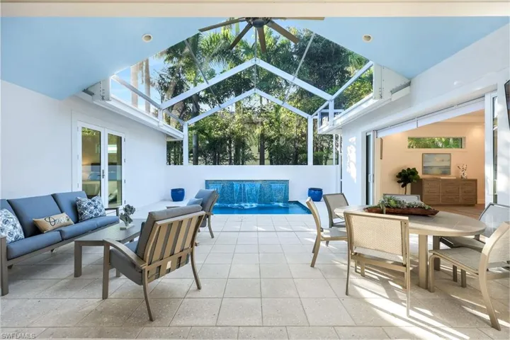 2100  Curtis  ST, Naples, FL 34112