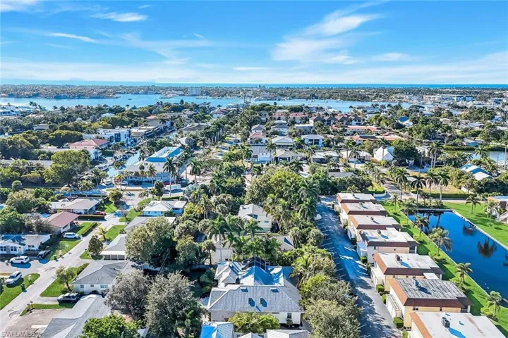 2100  Curtis  ST, Naples, FL 34112