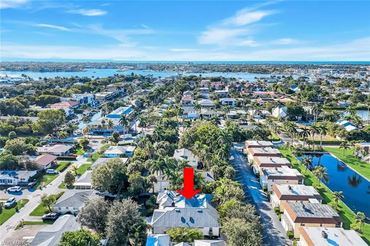 2100  Curtis  ST, Naples, FL 34112