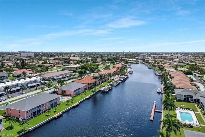 4550 Se 5th Pl 202, Cape Coral, Florida 33904
