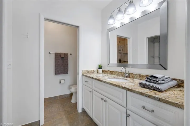 4550 Se 5th Pl 202, Cape Coral, Florida 33904