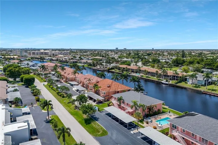 4550 Se 5th Pl 202, Cape Coral, Florida 33904