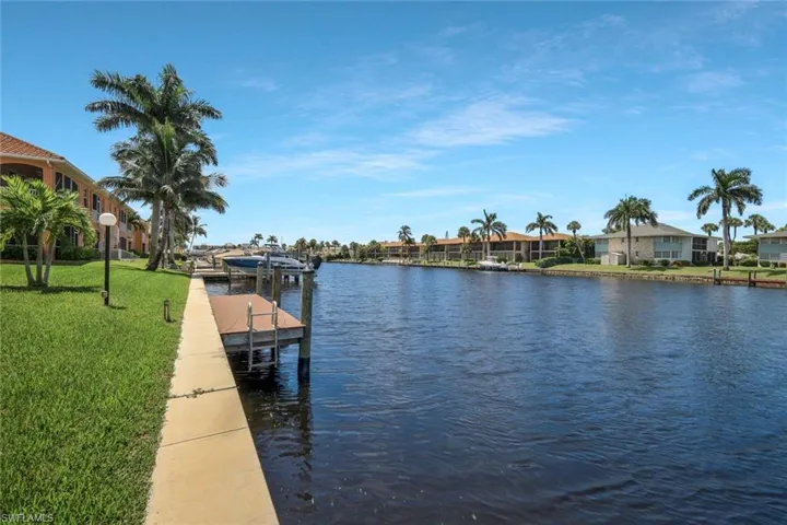 4550 Se 5th Pl 202, Cape Coral, Florida 33904