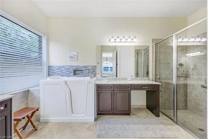 2730 Cinnamon Bay Cir, Naples Fl 34119