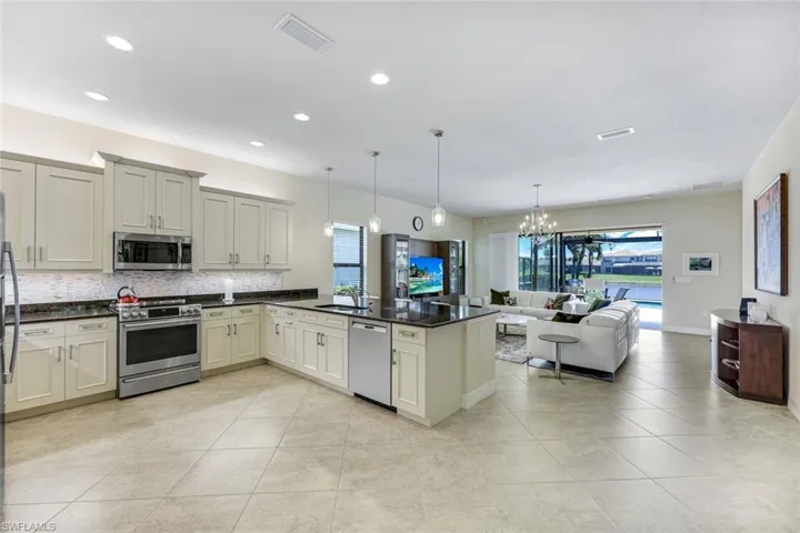 2730 Cinnamon Bay Cir, Naples Fl 34119
