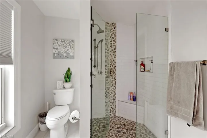 124 Willowick DR, NAPLES FL 34110