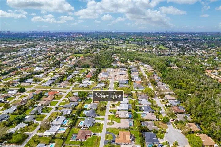 124 Willowick DR, NAPLES FL 34110