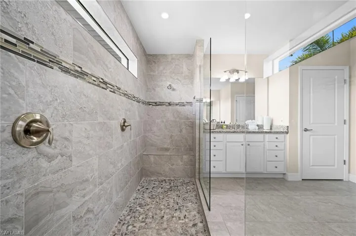 HUGE Master shower