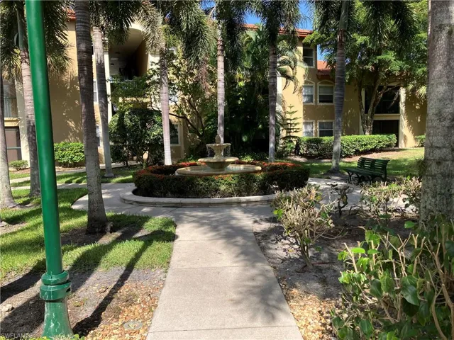 8920 Colonnades Ct E 516, Bonita Springs, Florida 34135