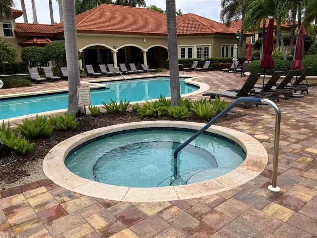 8920 Colonnades Ct E 516, Bonita Springs, Florida 34135