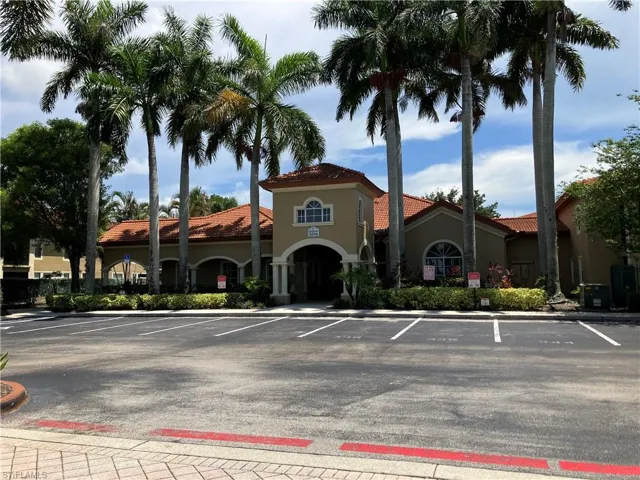 THE MAIN CLUBHOUSE