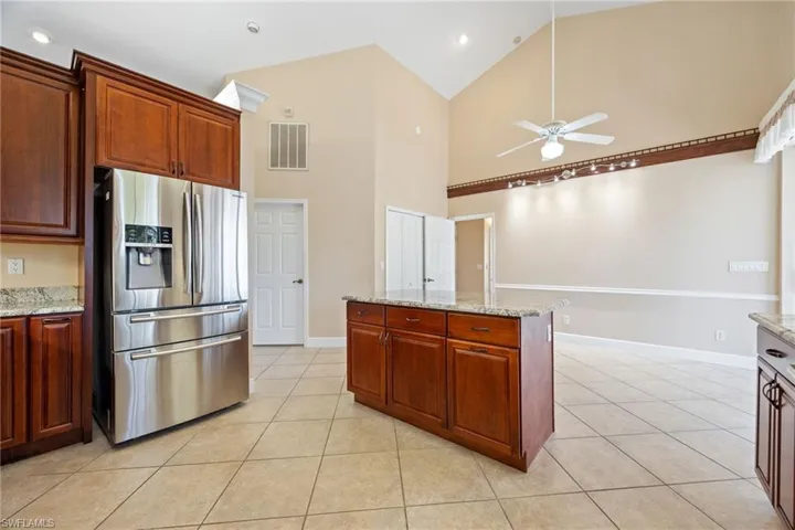 6624 Highland Pines Cir, Fort Myers, Florida 33966