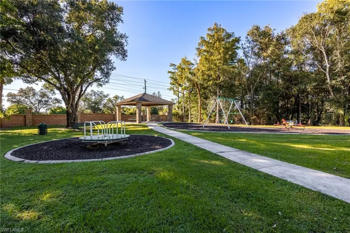 6624 Highland Pines Cir, Fort Myers, Florida 33966