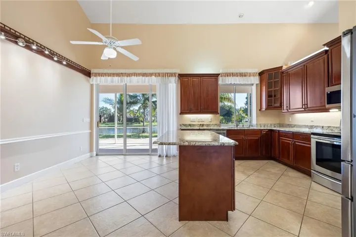 6624 Highland Pines Cir, Fort Myers, Florida 33966