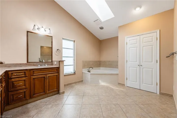 6624 Highland Pines Cir, Fort Myers, Florida 33966