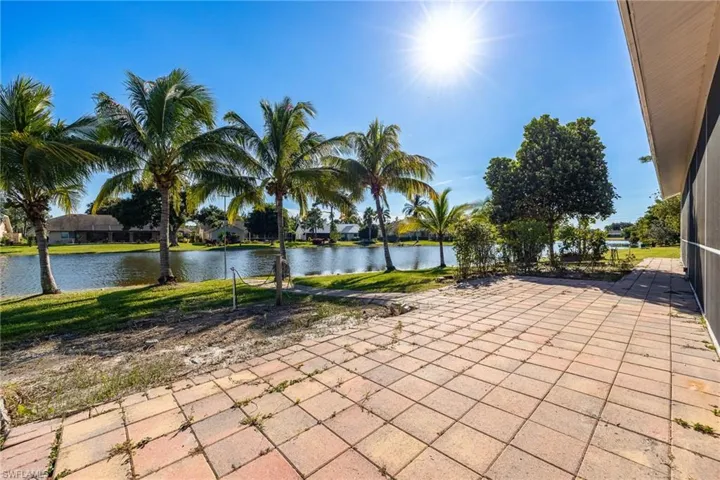 6624 Highland Pines Cir, Fort Myers, Florida 33966