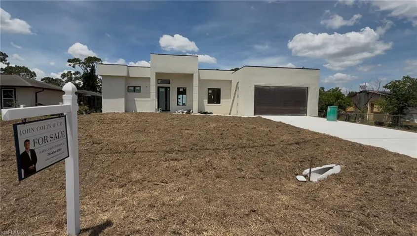 607 Leo Ave N, Lehigh Acres, Florida 33971