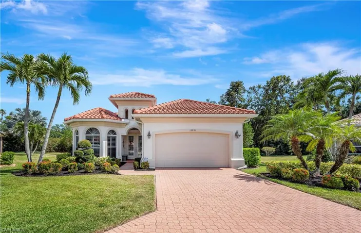 Front elevation w/ southern exposure