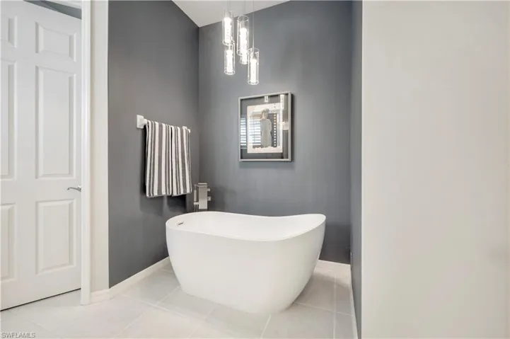 Renovated primary bath w/ floating tub