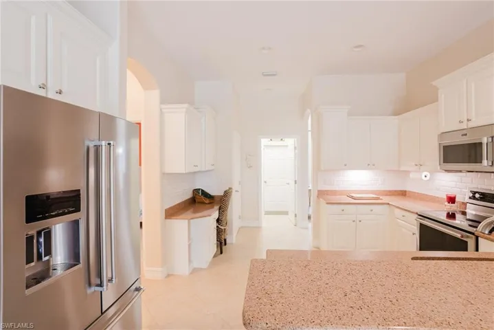 9663 Blue Stone Cir, Fort Myers, Florida 33913