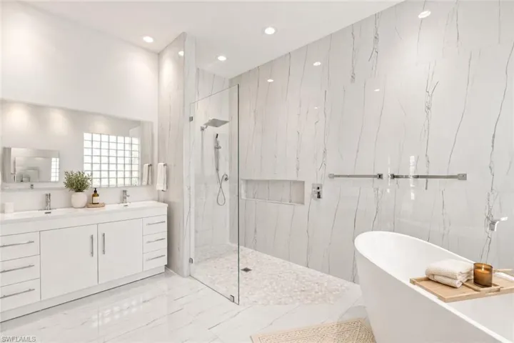 28381 Altessa Way, Bonita Springs, Florida 34135