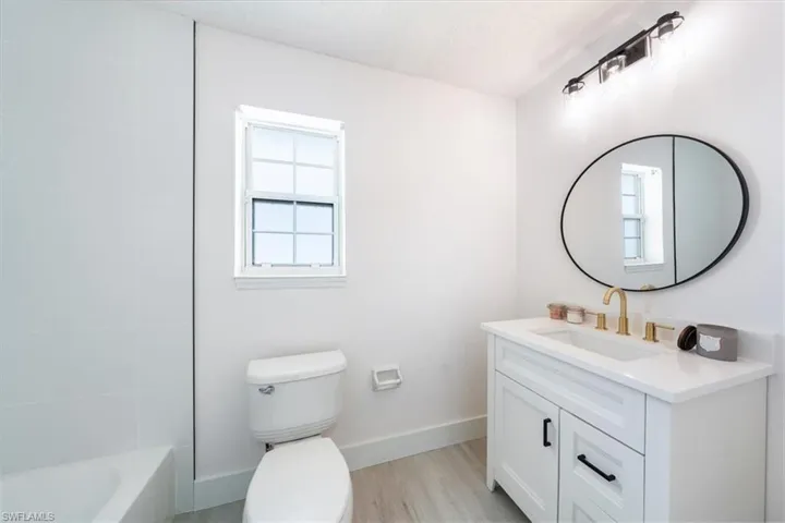 Guest Bathroom with tub