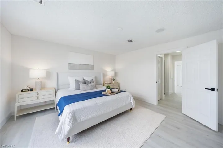 221 SE 1st  ST, Cape Coral, FL 33990