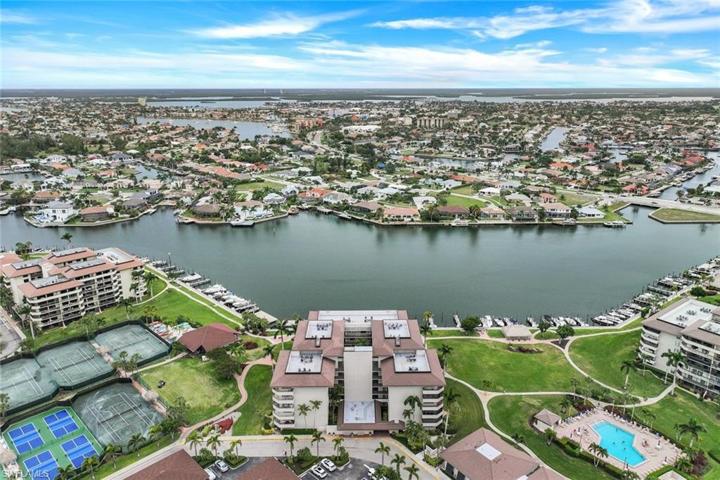 601  Seaview  CT, MARCO ISLAND, FL 34145