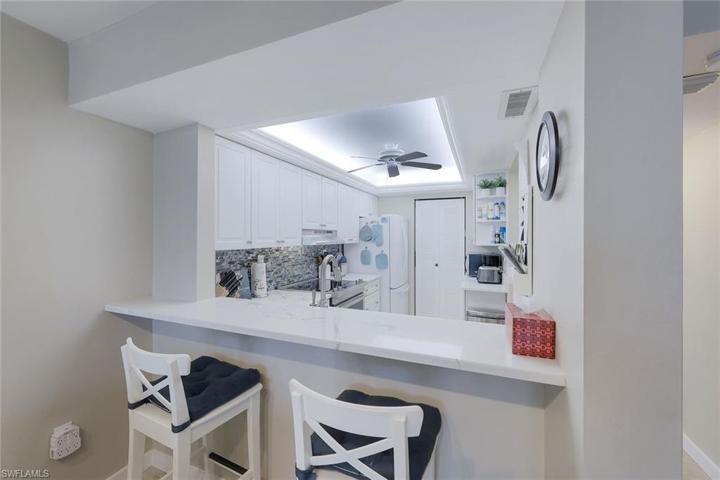 601  Seaview  CT, MARCO ISLAND, FL 34145