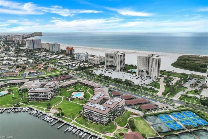 601  Seaview  CT, MARCO ISLAND, FL 34145