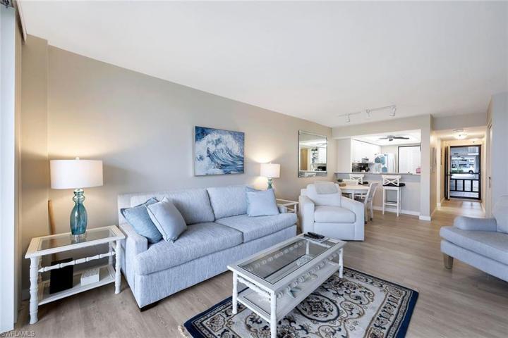 601  Seaview  CT, MARCO ISLAND, FL 34145