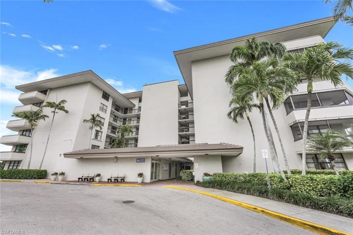 601  Seaview  CT, MARCO ISLAND, FL 34145