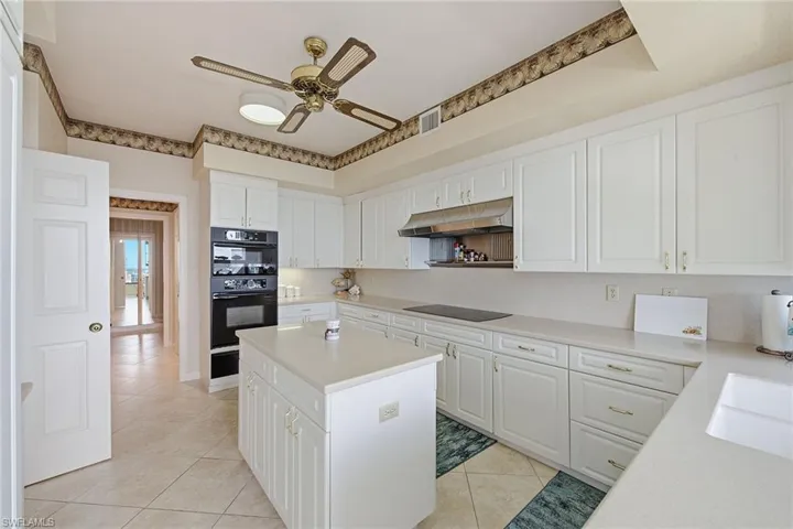 4301 Gulf Shore Blvd N 1803, Naples, Florida 34103