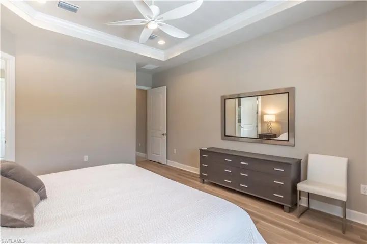 7343  Mockingbird  CT, Naples, FL 34114