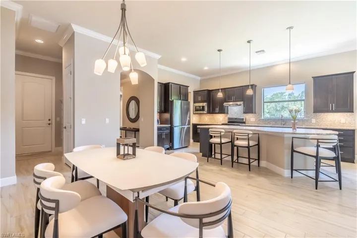 7343  Mockingbird  CT, Naples, FL 34114
