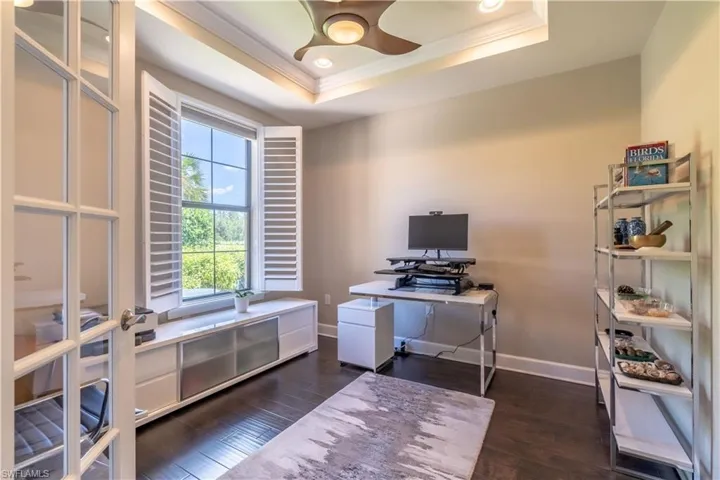 7343  Mockingbird  CT, Naples, FL 34114