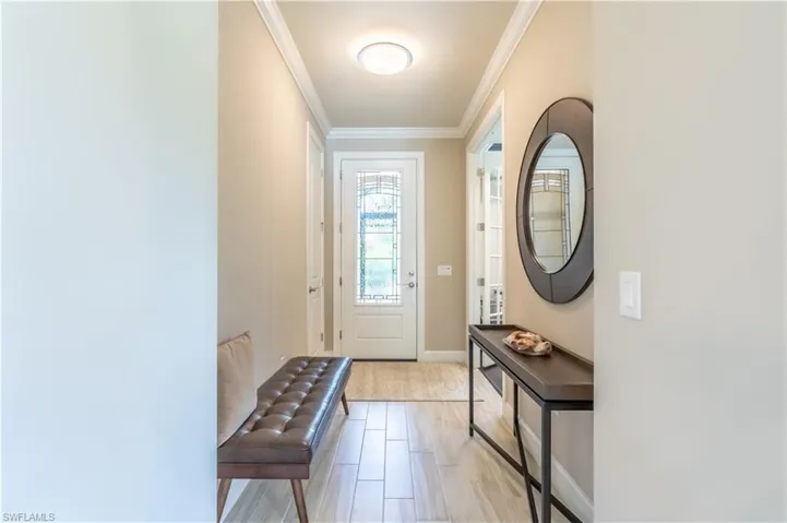 7343  Mockingbird  CT, Naples, FL 34114