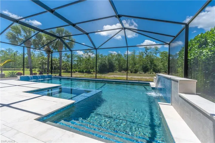 7343  Mockingbird  CT, Naples, FL 34114