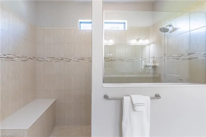7343  Mockingbird  CT, Naples, FL 34114