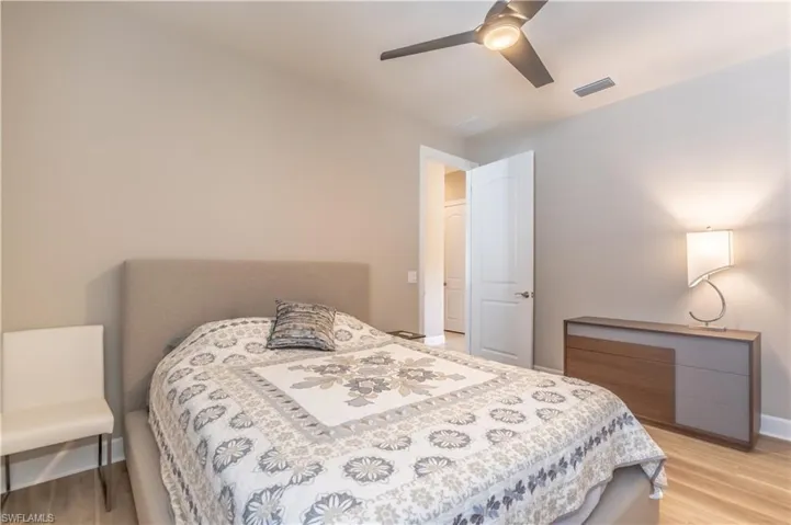 7343  Mockingbird  CT, Naples, FL 34114