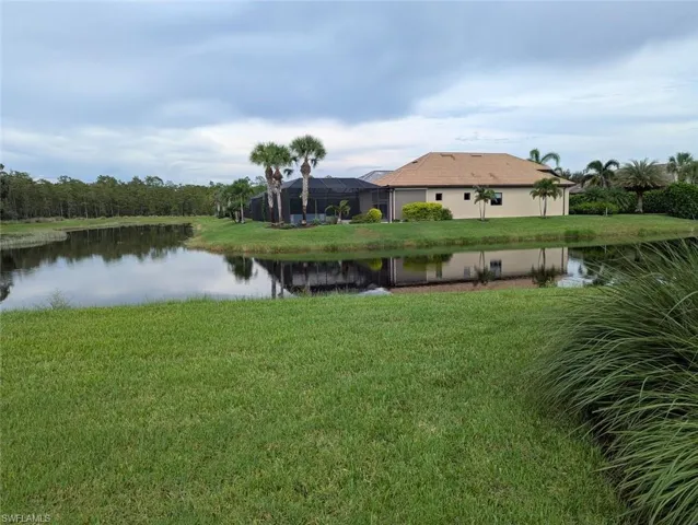 7343  Mockingbird  CT, Naples, FL 34114