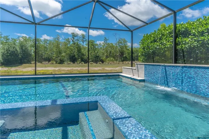7343  Mockingbird  CT, Naples, FL 34114