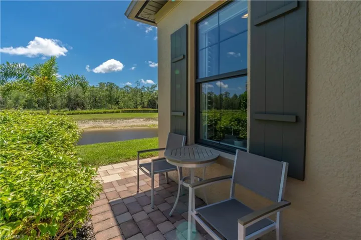 7343  Mockingbird  CT, Naples, FL 34114