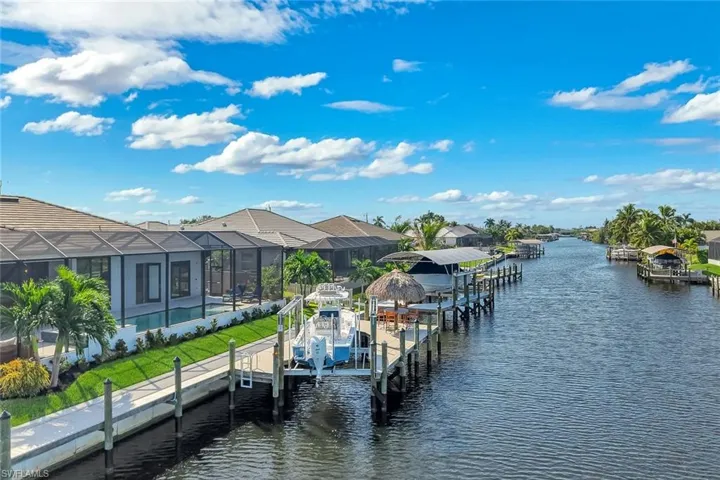 1030 Nw 38th Pl, Cape Coral, Florida 33993