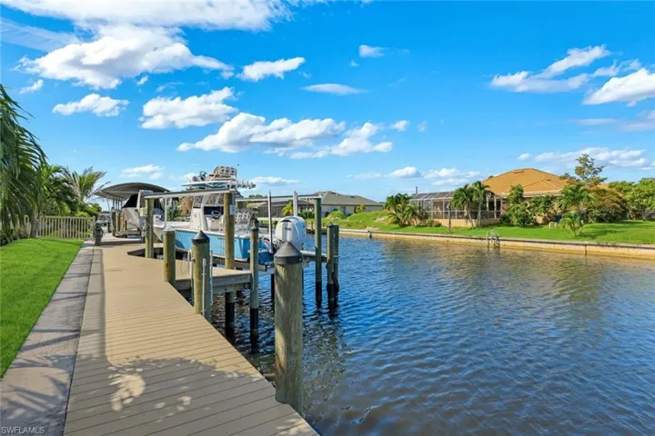 1030 Nw 38th Pl, Cape Coral, Florida 33993