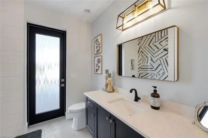 1030 Nw 38th Pl, Cape Coral, Florida 33993