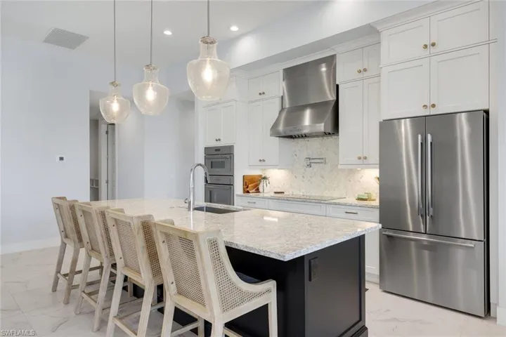 1030 Nw 38th Pl, Cape Coral, Florida 33993