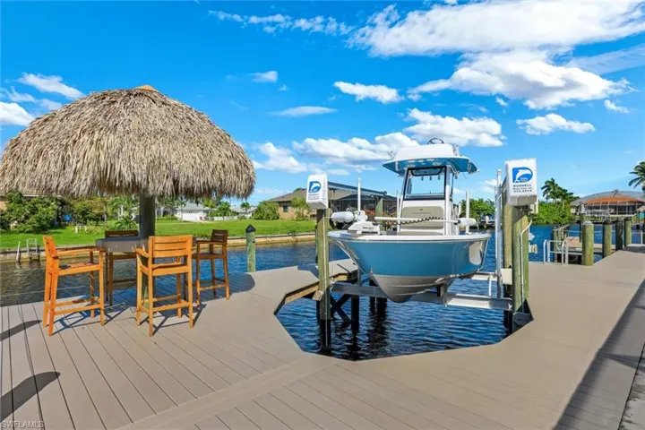 1030 Nw 38th Pl, Cape Coral, Florida 33993